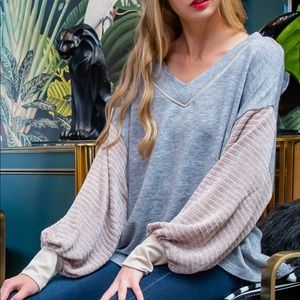 THML Balloon Sleeve v-Neck Sweater NWT